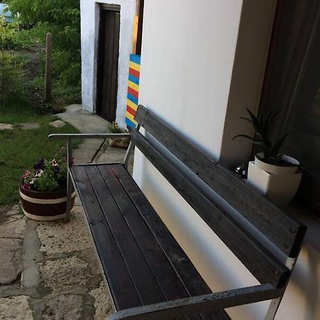 Guest House Kostadinovi Bŭlgarevo Εξωτερικό φωτογραφία