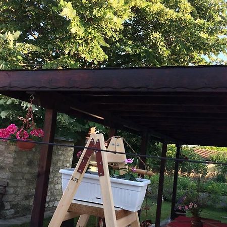 Guest House Kostadinovi Bŭlgarevo Εξωτερικό φωτογραφία