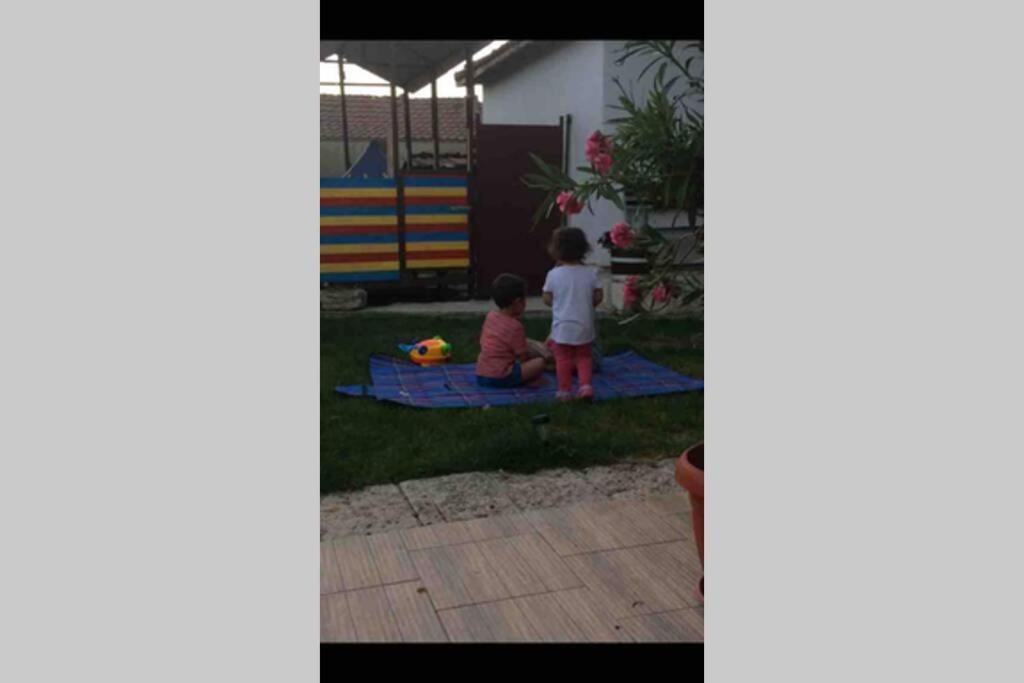 Guest House Kostadinovi Bŭlgarevo Εξωτερικό φωτογραφία